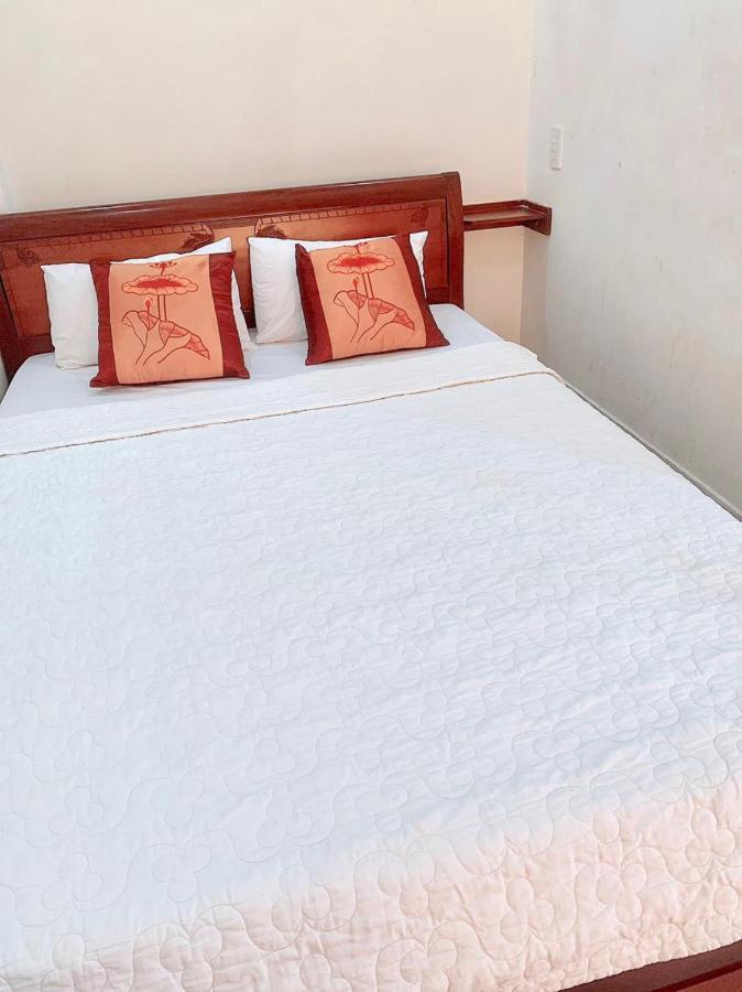 Gia Hoang Hotel Куинён Экстерьер фото