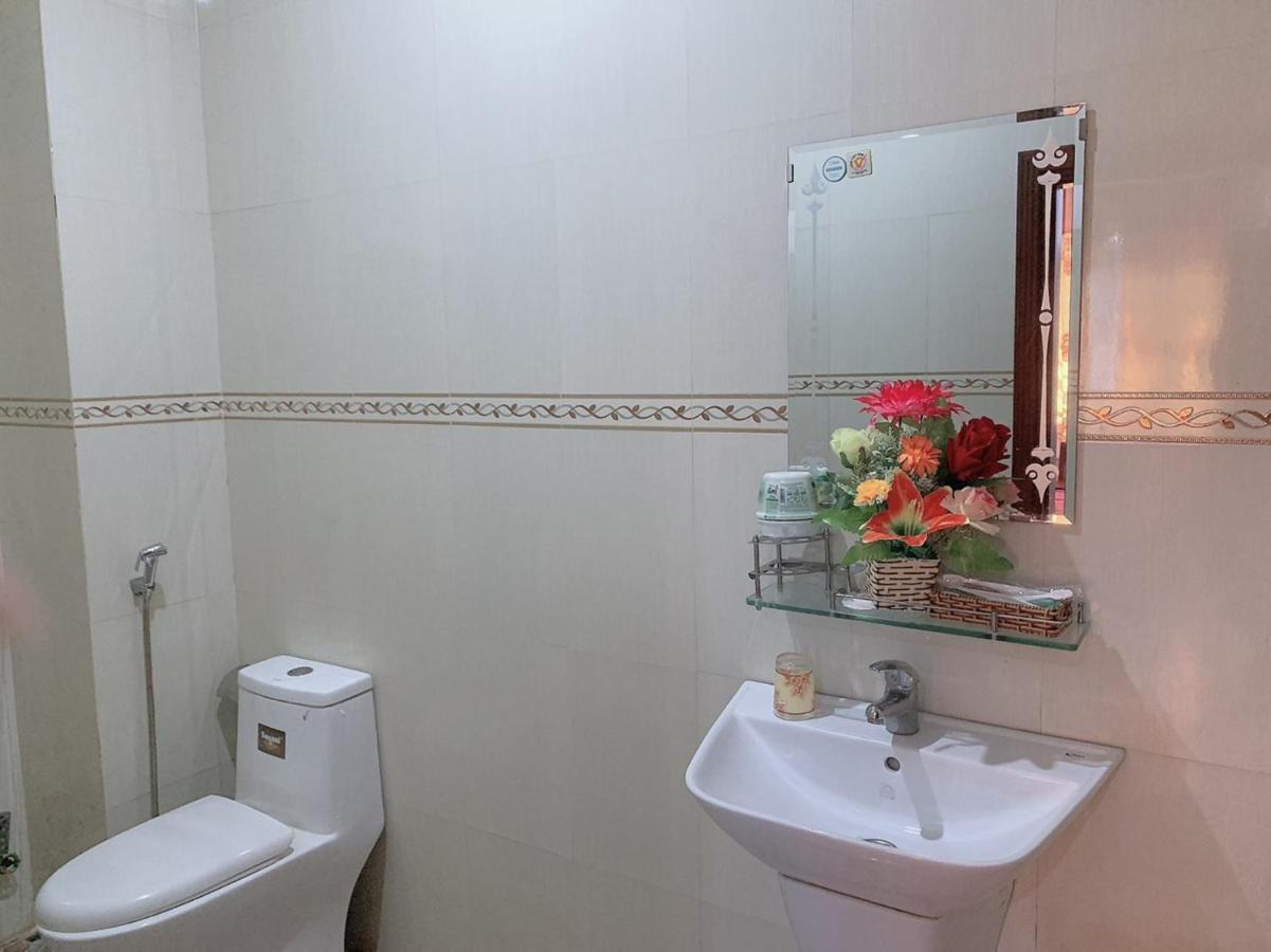 Gia Hoang Hotel Куинён Экстерьер фото