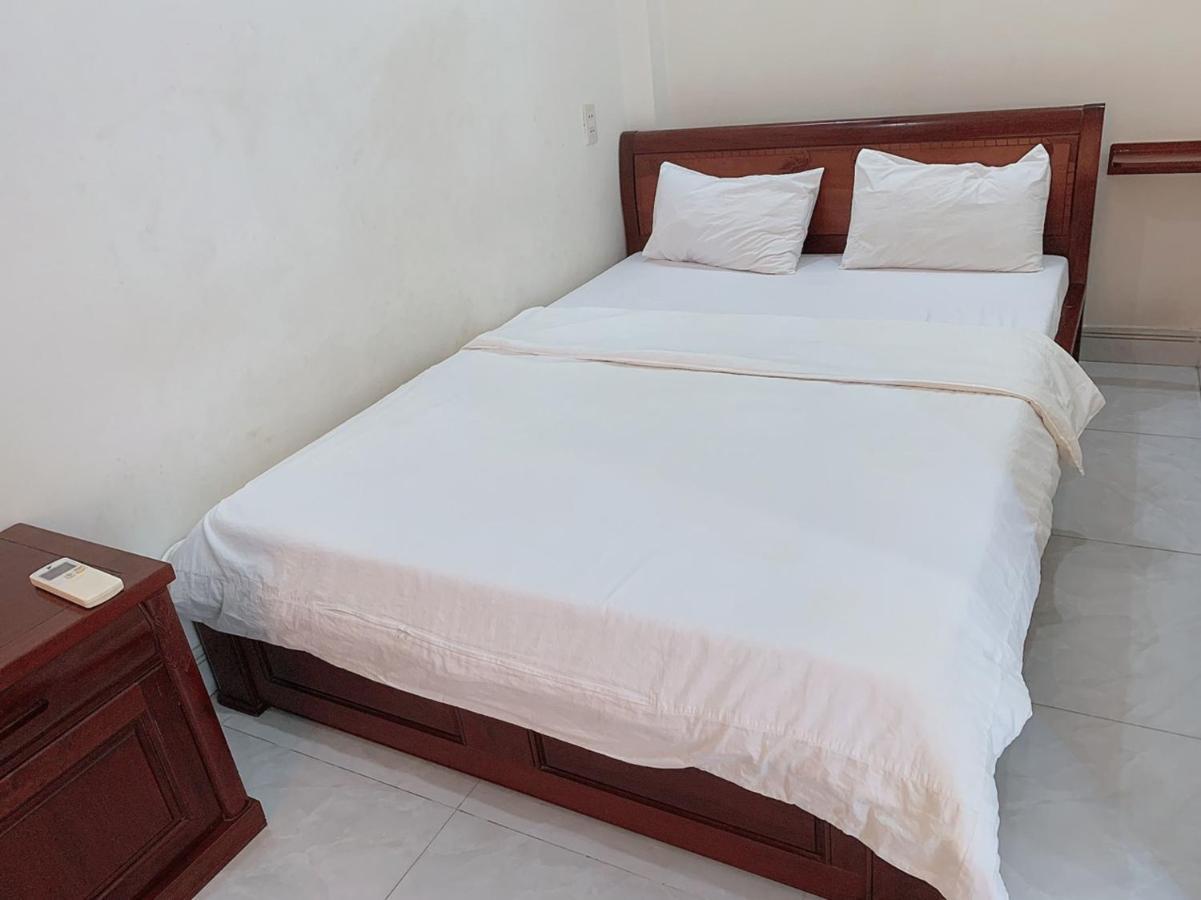 Gia Hoang Hotel Куинён Экстерьер фото