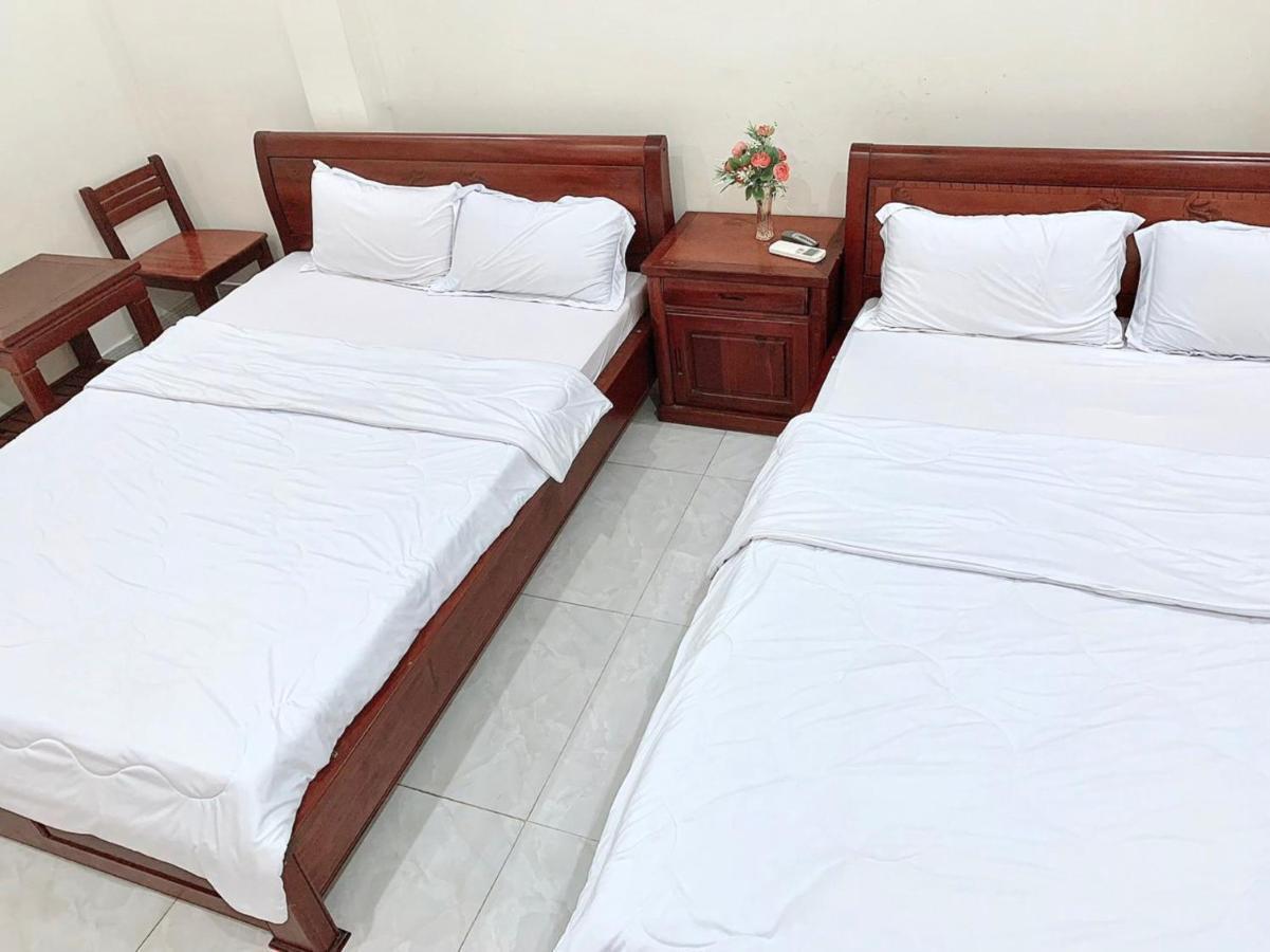Gia Hoang Hotel Куинён Экстерьер фото